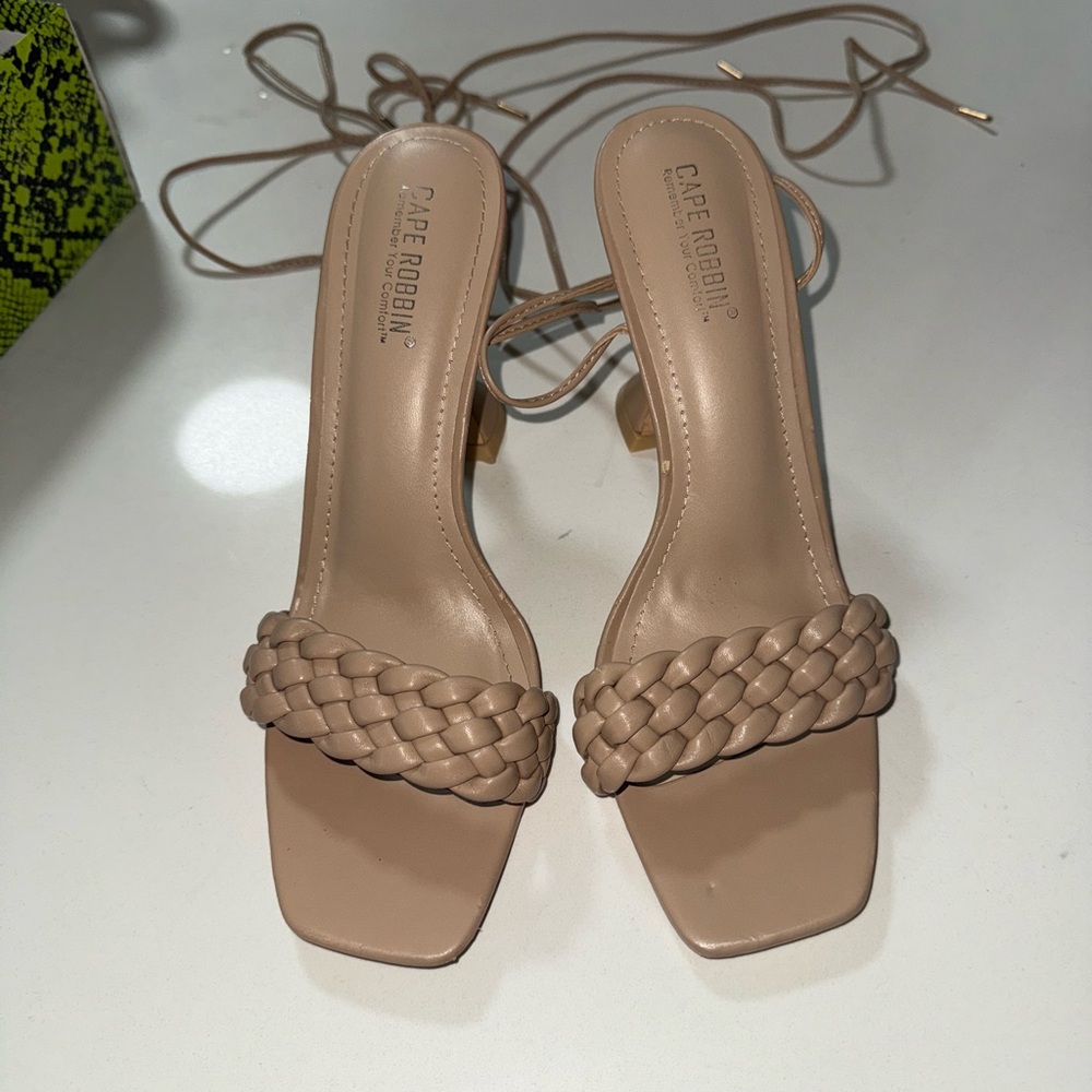Cape Robbin “Curve” Nude Lace-Up Heels – Size 10